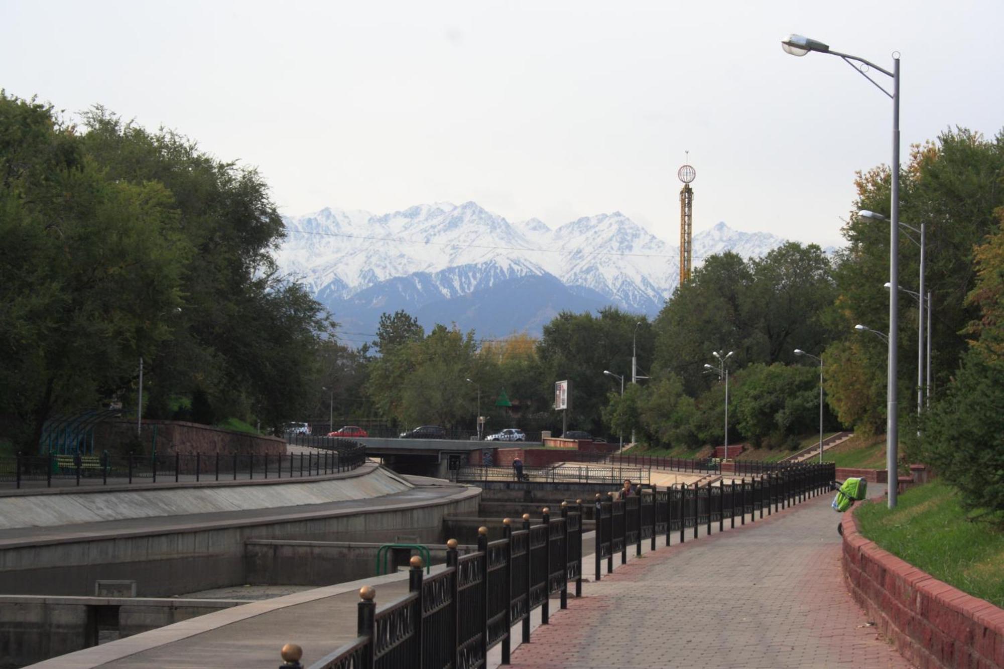 Nadezhda Apartments In House Estate Mechta Almaty Exterior photo